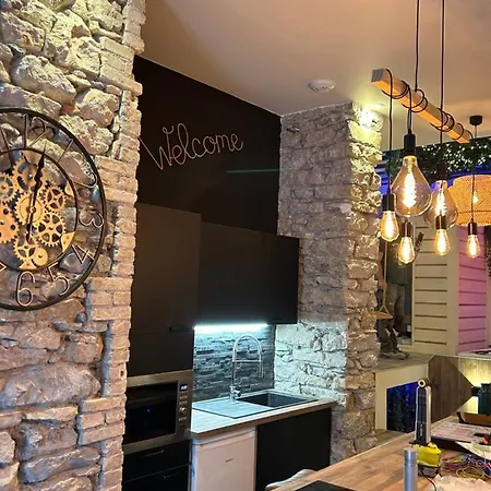 Liefdeshotel La 2 Jaccuzzi Et Sauna Privatif *