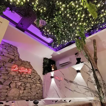 La 2 Jaccuzzi Et Sauna Privatif グルノーブル